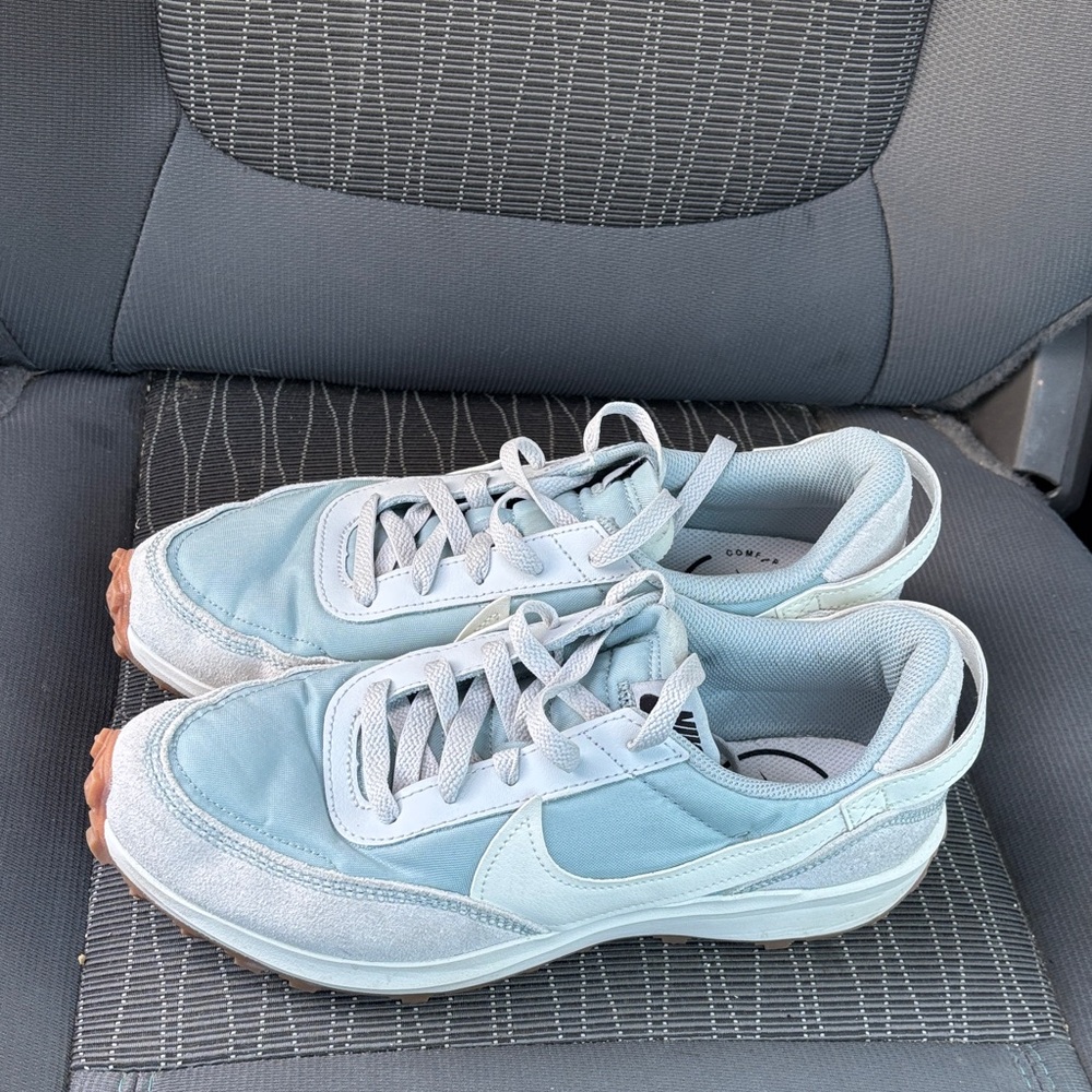 Nike Women's Sky Blue Athletic Shoes